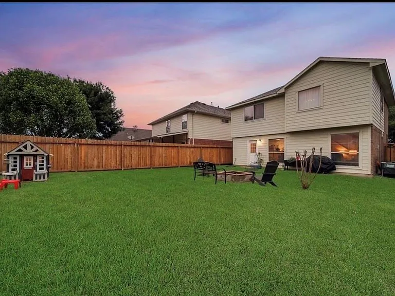 16923 Lockford Ln — Photo 6