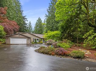 40 Rainier Ct, Port Ludlow, WA 98365