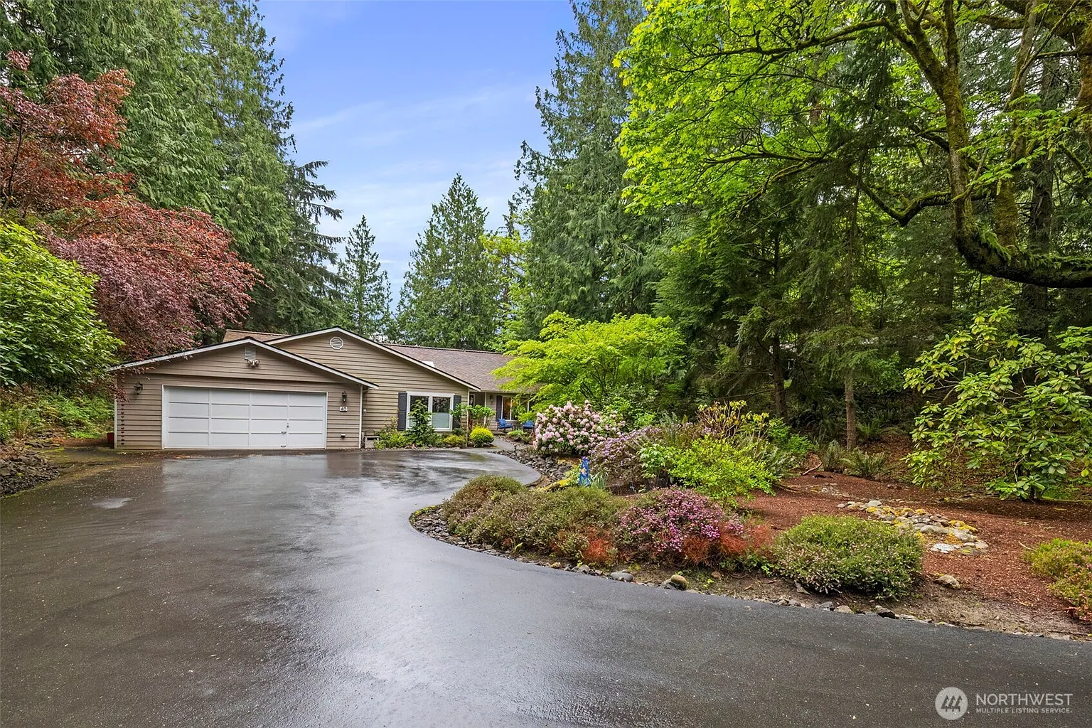 40 Rainier Court photo 1