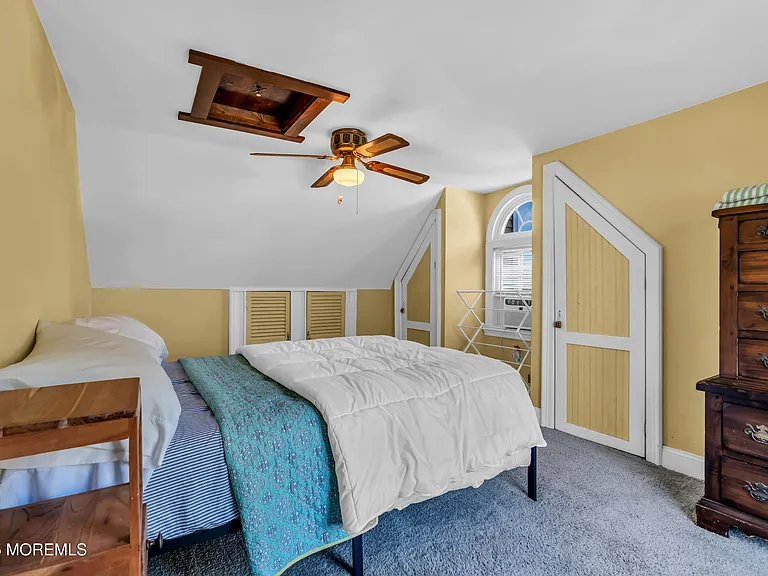 344 E Point Pleasant Ave — Photo 20