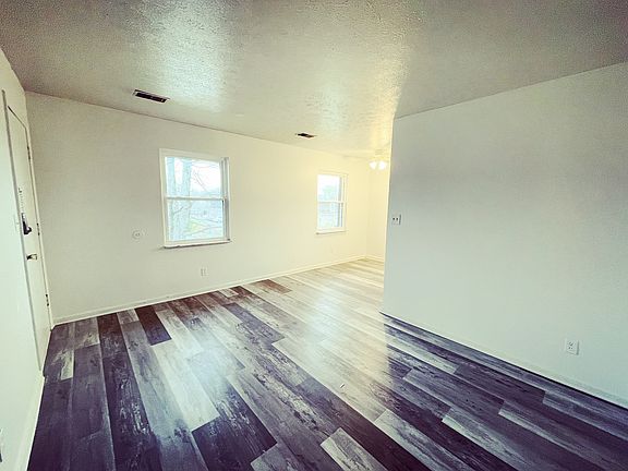 3rd image of 2928 Brinkey Way #3