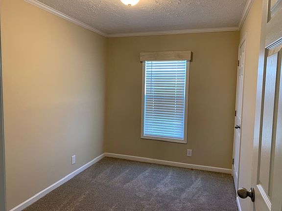 4th image of 115 Hillcrest Ave