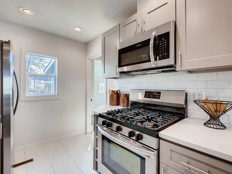 Kitchen with gas stove