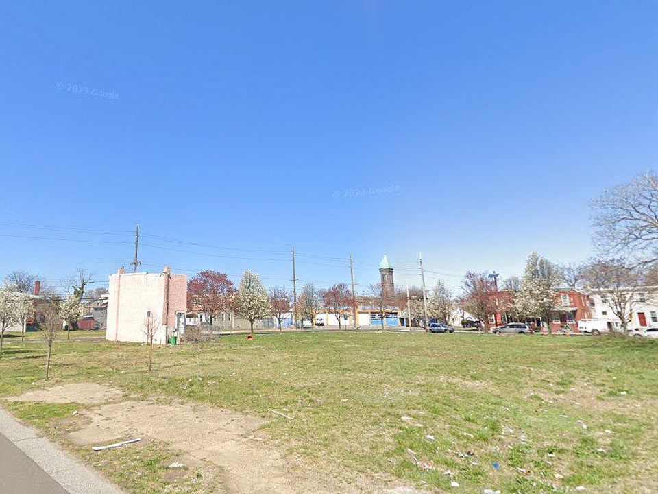 2nd image of 1012 S 6th St