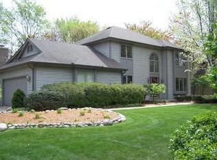 5824 Woodberry Dr, Midland, MI