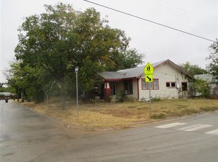 1201 Avenue A, Santa Anna, TX 76801