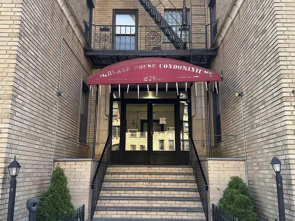2700 John F Kennedy Blvd #304