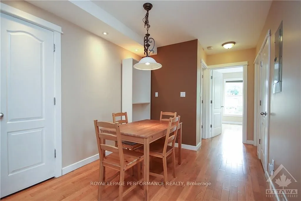 3 bed, $2,700 — Photo 4