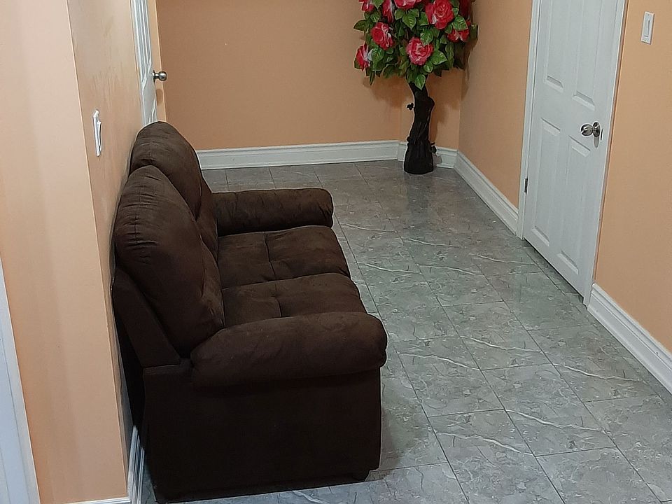 1st image of 235 Hupfield Trl #Basement