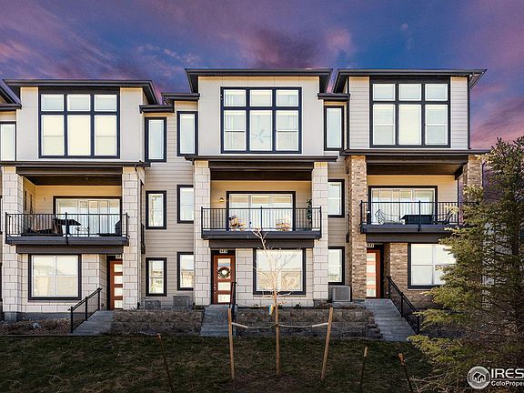 2nd image of 573 Canary Ln