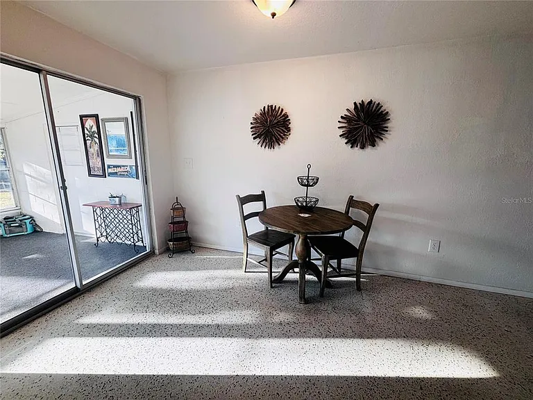 6125 Beacon Point Dr — Photo 7