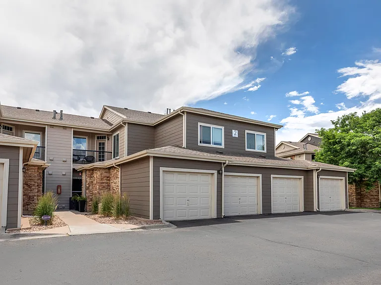 18343 E Mainstreet — Photo 1