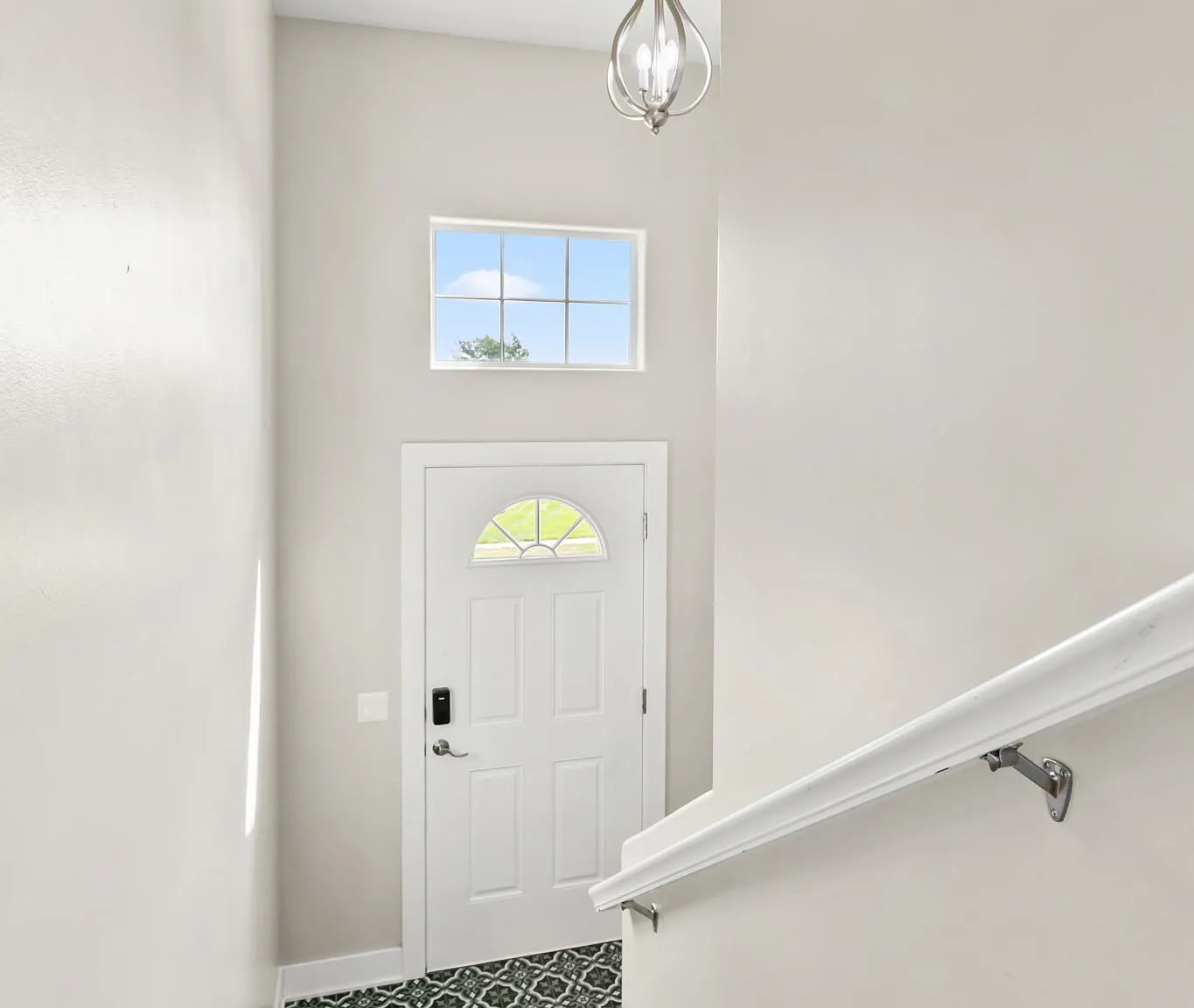 3 bed, 1683 sqft, $2,200 — Photo 4
