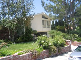 11568 Dellmont Dr, Tujunga, CA 91042