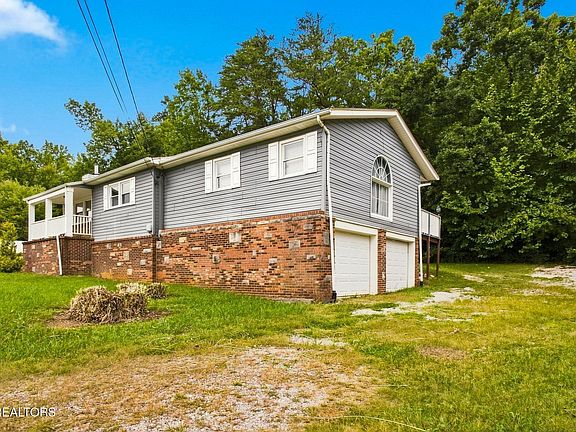 4th image of 3032 Bakertown Rd