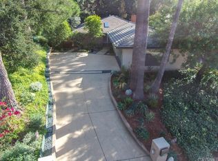 15690 Royal Ridge Rd, Sherman Oaks, CA 91403