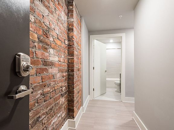 2nd image of 421 E Franklin St APT 2E