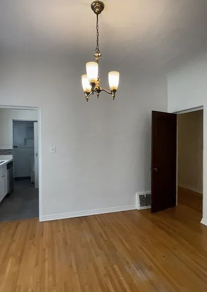 726 S Dunsmuir Ave — Photo 10