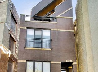 2241 W Roscoe St #3, Chicago, IL 60618