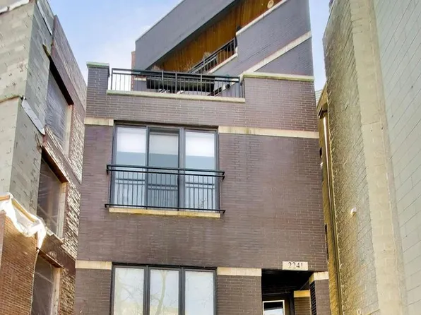 2241 W Roscoe St #3, Chicago, IL 60618