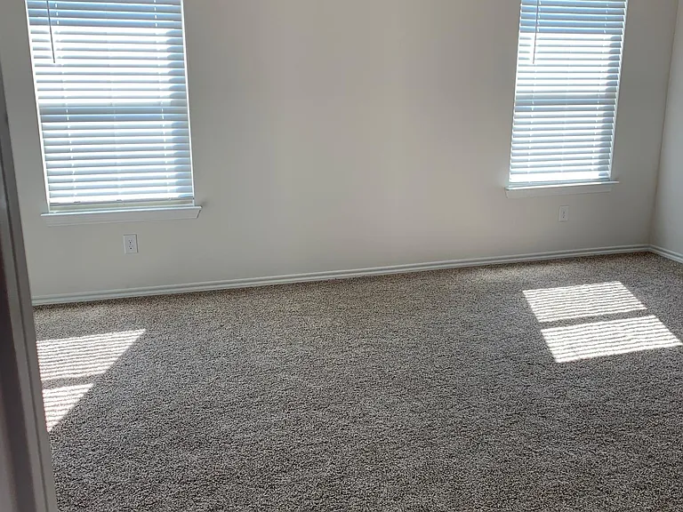 1121 Silver Maple Ln — Photo 11