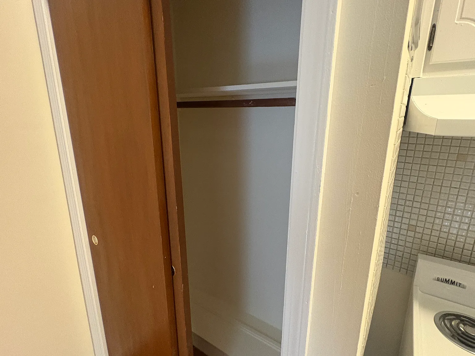1 bed, $2,000 — Photo 4