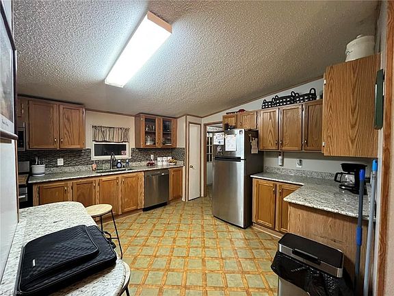 4th image of 3565 Adams Swamp Rd