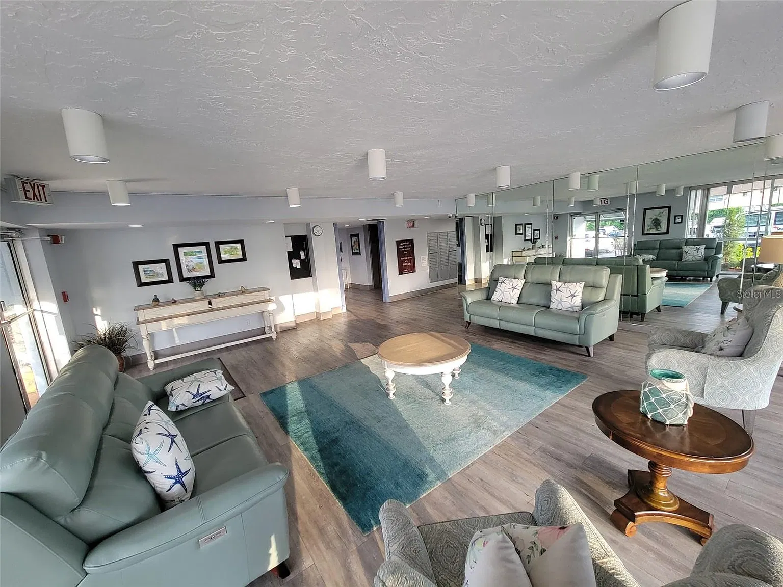 2 bed, 2.0 bath, 940 sqft, $1,600 — Photo 4