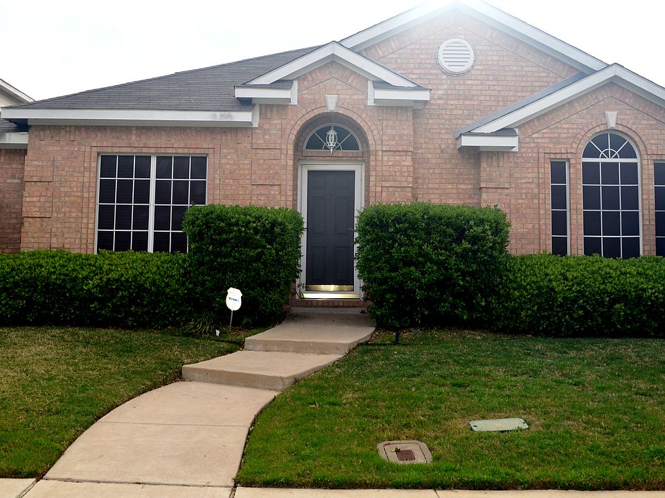 1st image of 1521 Swan Lake Dr