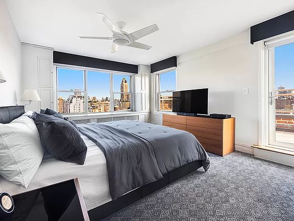4th image of 174 E 74th St APT 19B
