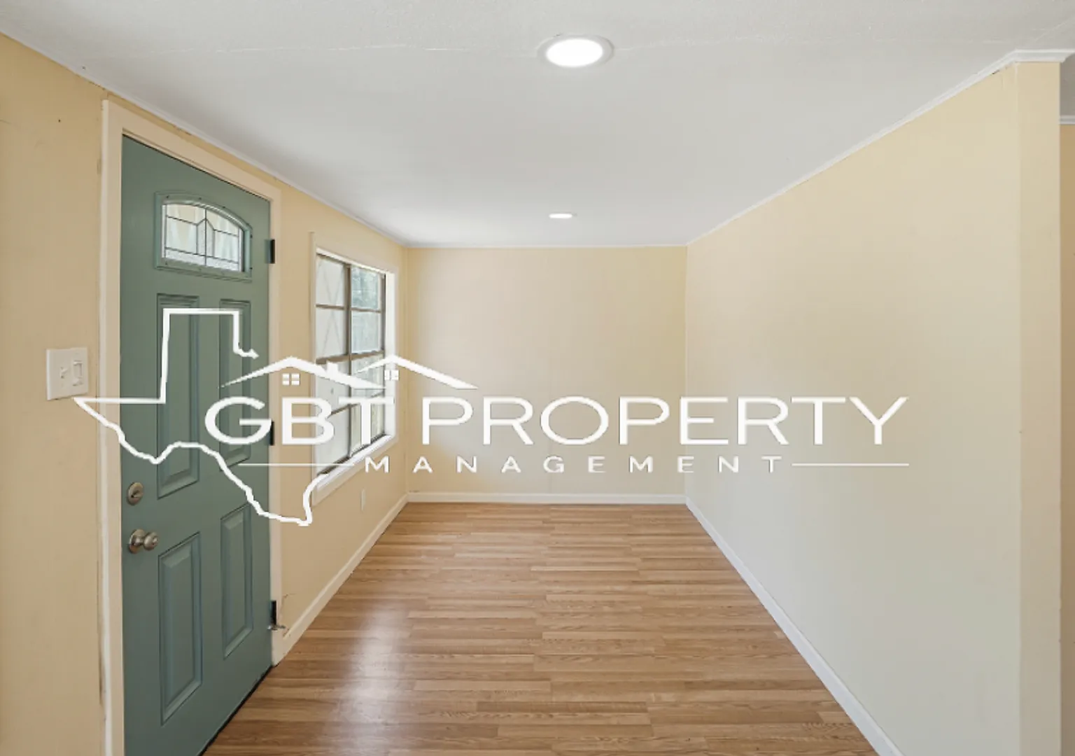 Fully Renovated 4 bedrooms 2 bathrooms! — Photo 3