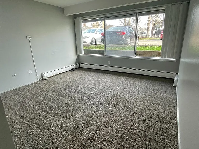 207 Ballard St #104 — Photo 12