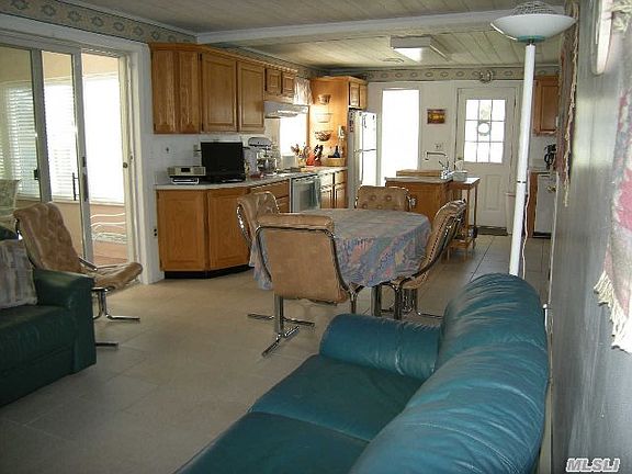 4th image of 251A Seaford Ave