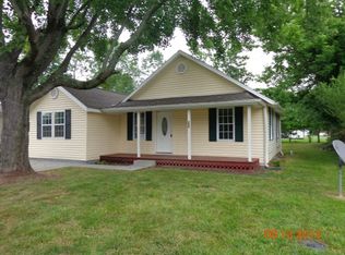 259 S 3rd St, Austin, IN 47102