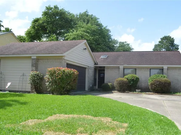 2609 Live Oak Trl, Deer Park, TX 77536