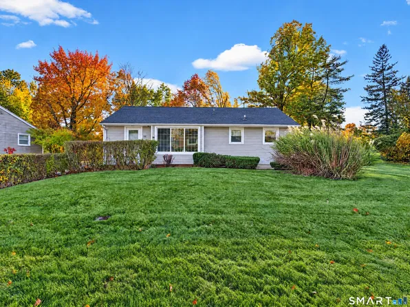 52 Ellsworth Drive, Bloomfield, CT 06002