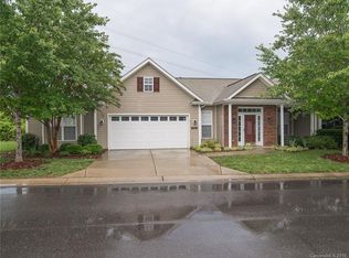 9121 Duckhorn Dr, Charlotte, NC 28277