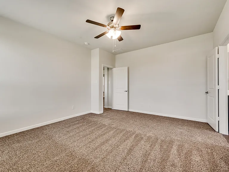 415 Helm Ln — Photo 16