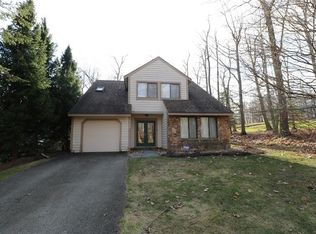 1751 Greenfield Dr, Hidden Valley, PA 15502