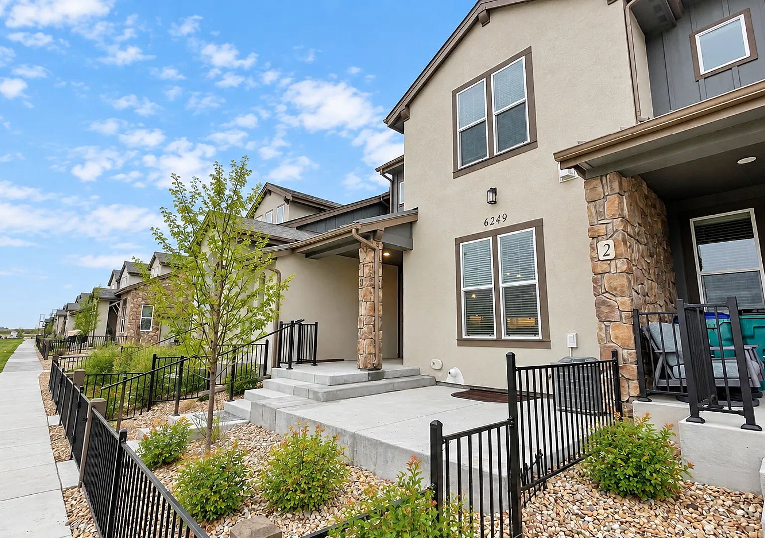Great Townhouse in Windsor - Highland Meadows — Photo 2