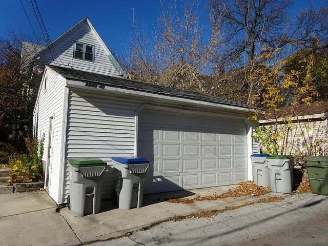 2942 N Newhall St #2942 — Photo 15