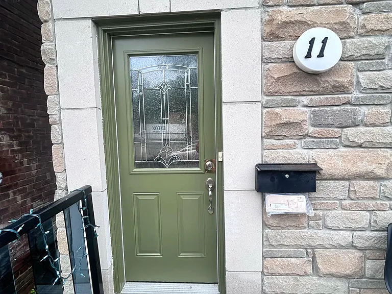 11 Humber Blvd #UPPER — Photo 2