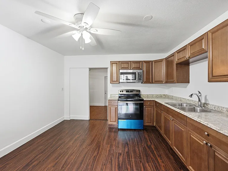 3847 E Roan Ct — Photo 9