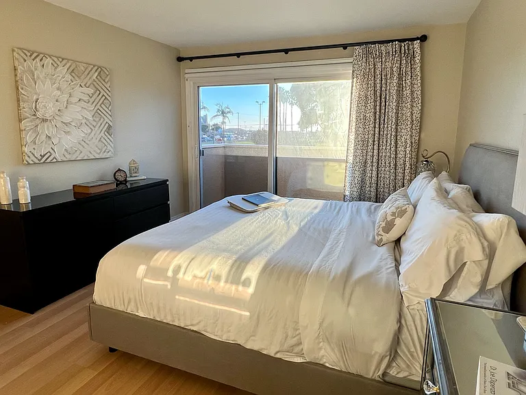 6690 Vista Del Mar #C — Photo 13