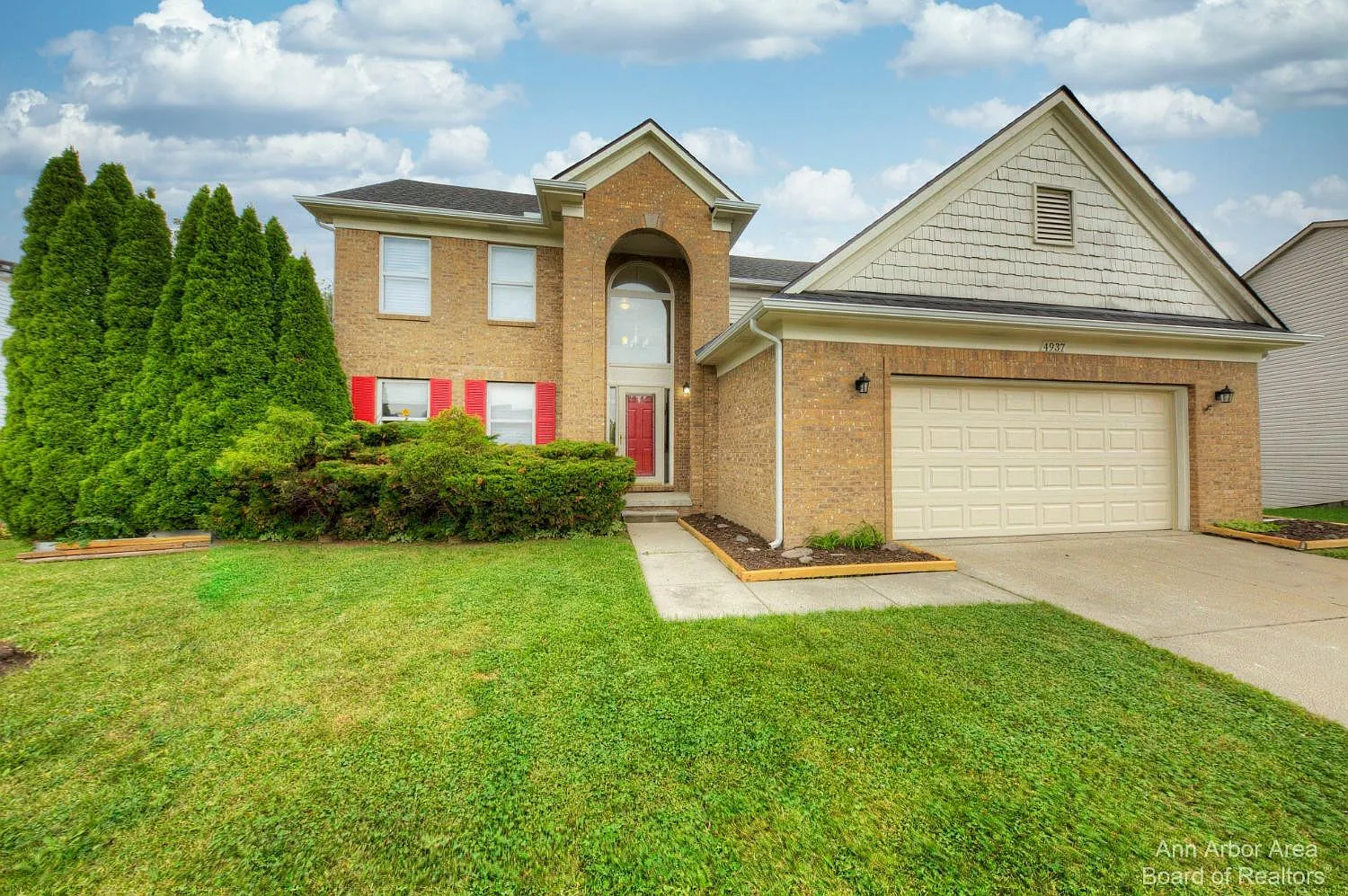4937 Sycamore Dr photo 1