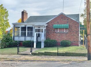 36 Erie St, Washington, PA 15301