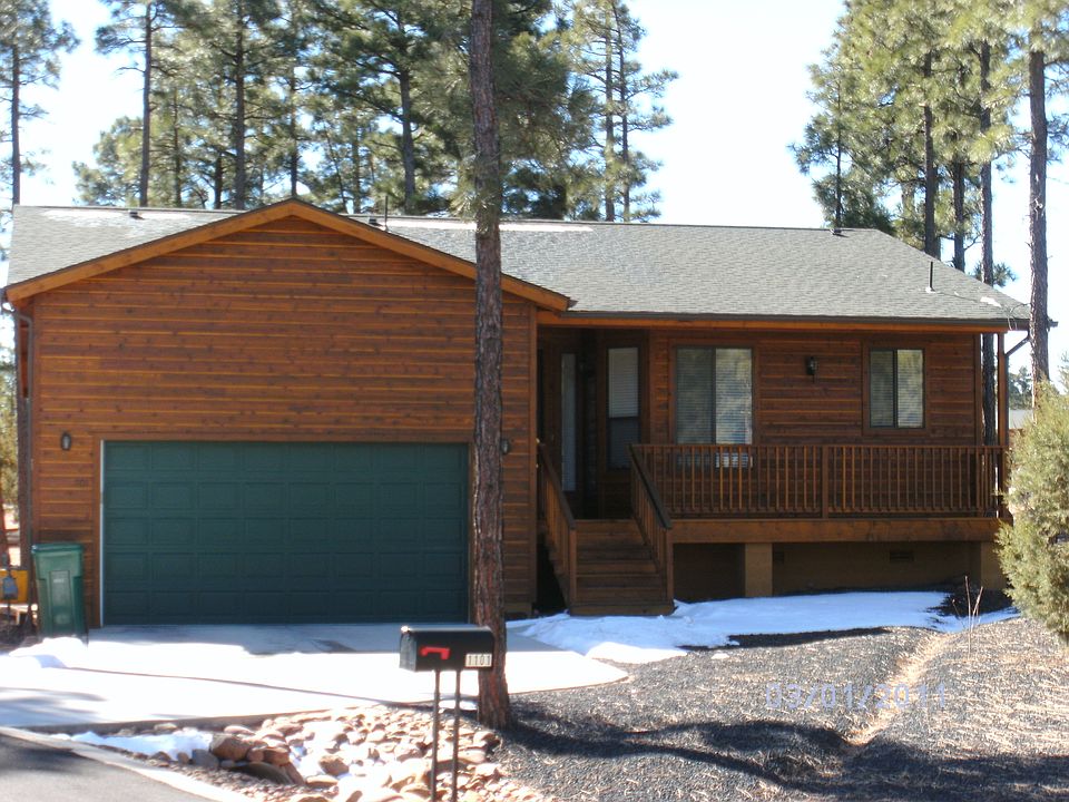 Cozy home in the pines