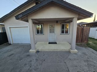 1211 N Aranbe Ave, Compton, CA 90222