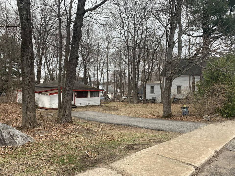 2nd image of 23 Grove St