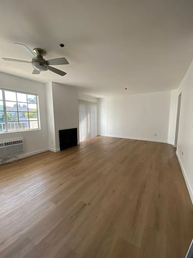 Pico-Wellesley apartments — Photo 4